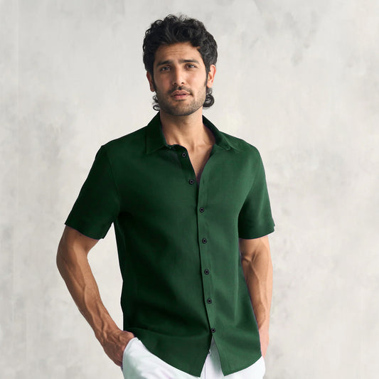 MEN'S GREEN SOLID HALF SLEEVES REGULAR FIT COTTON SHIRT