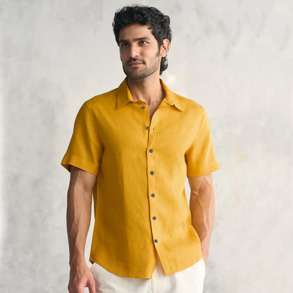 MEN'S YELLOW SOLID HALF SLEEVES REGULAR FIT COTTON SHIRT