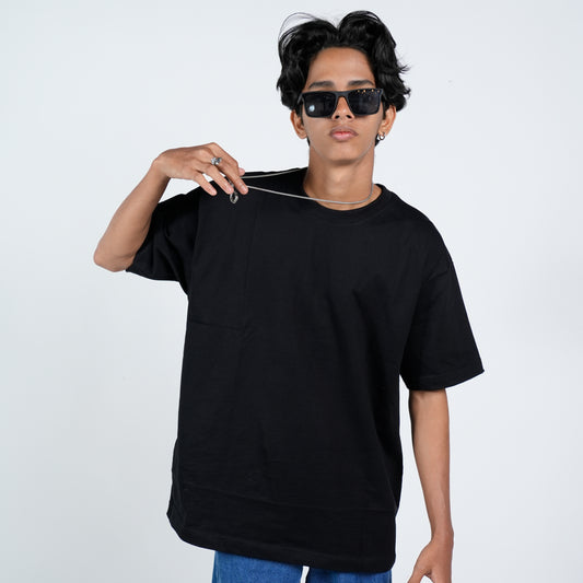 Noir Classic: Effortless Style with this Black Round Neck Tee