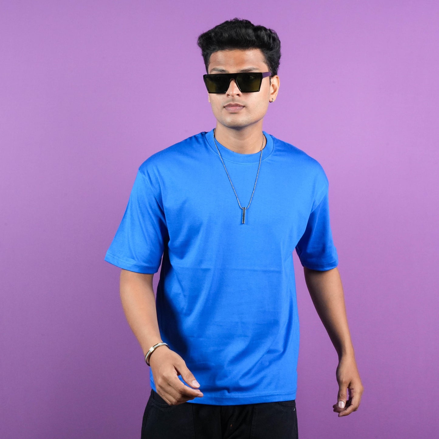 ROUND NECK  REGULAR FIT CASUAL PLAIN COTTON T - SHIRT