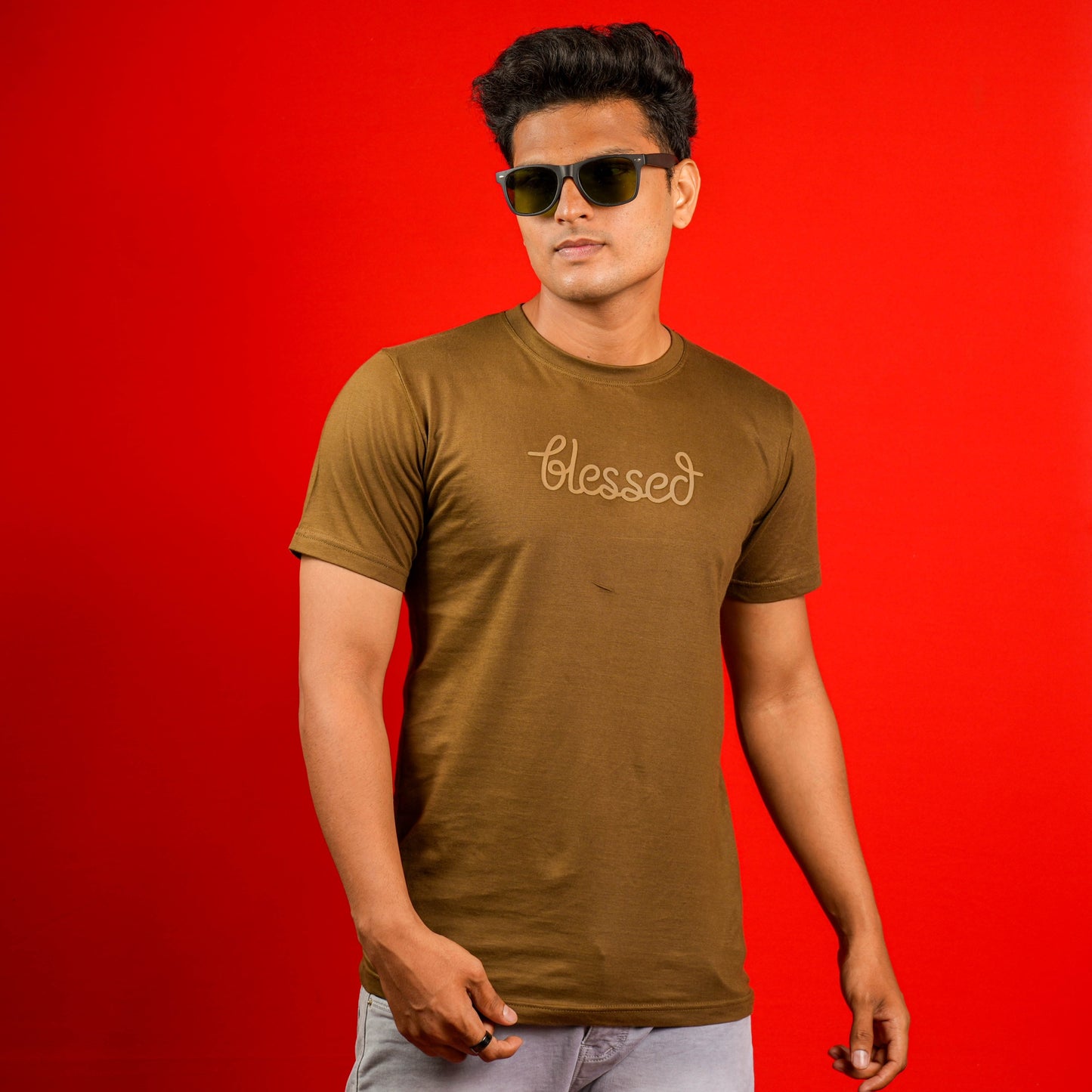 SLIM FIT CHEST PRINTED CASUAL T -SHIRT