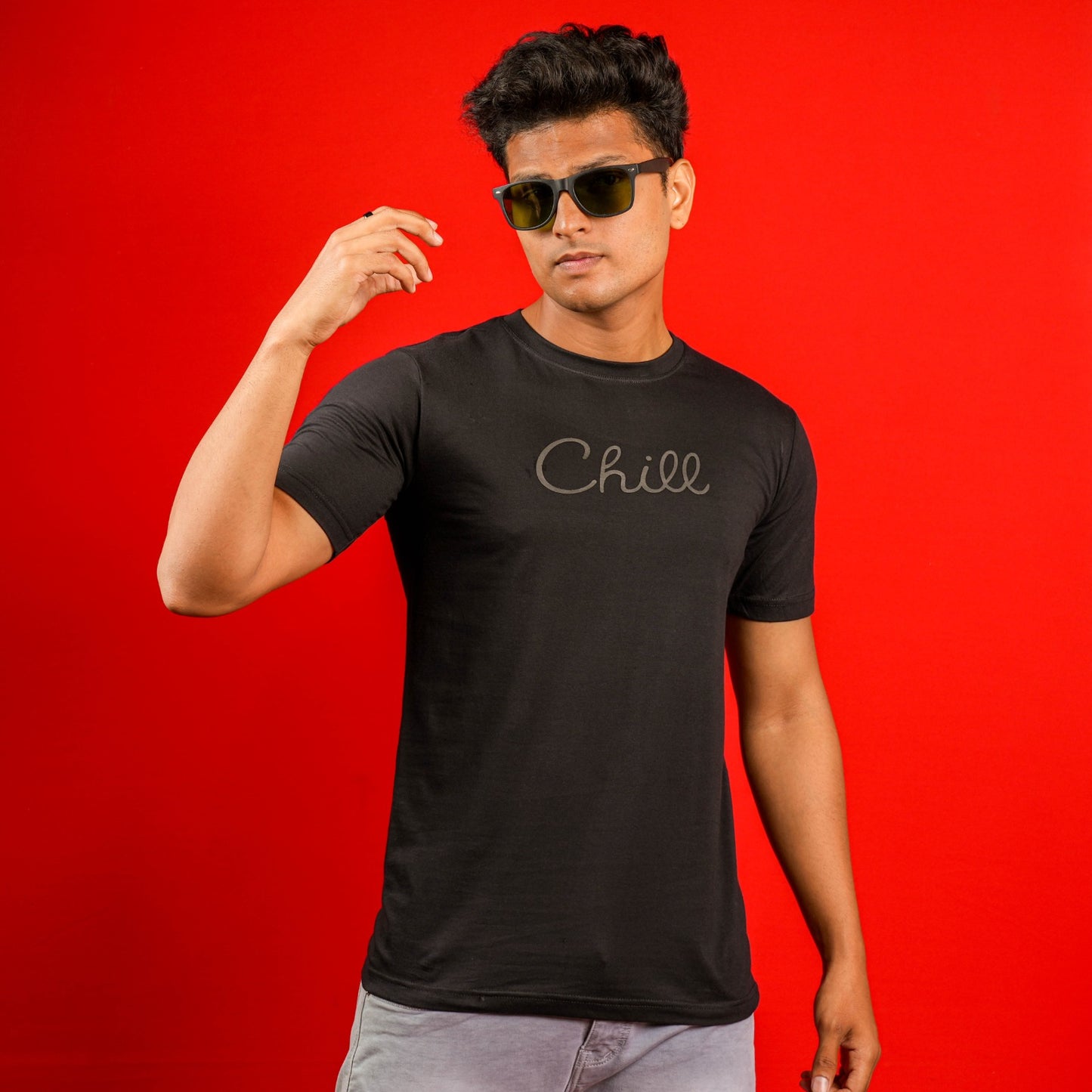 SLIM FIT CHEST PRINTED CASUAL T -SHIRT