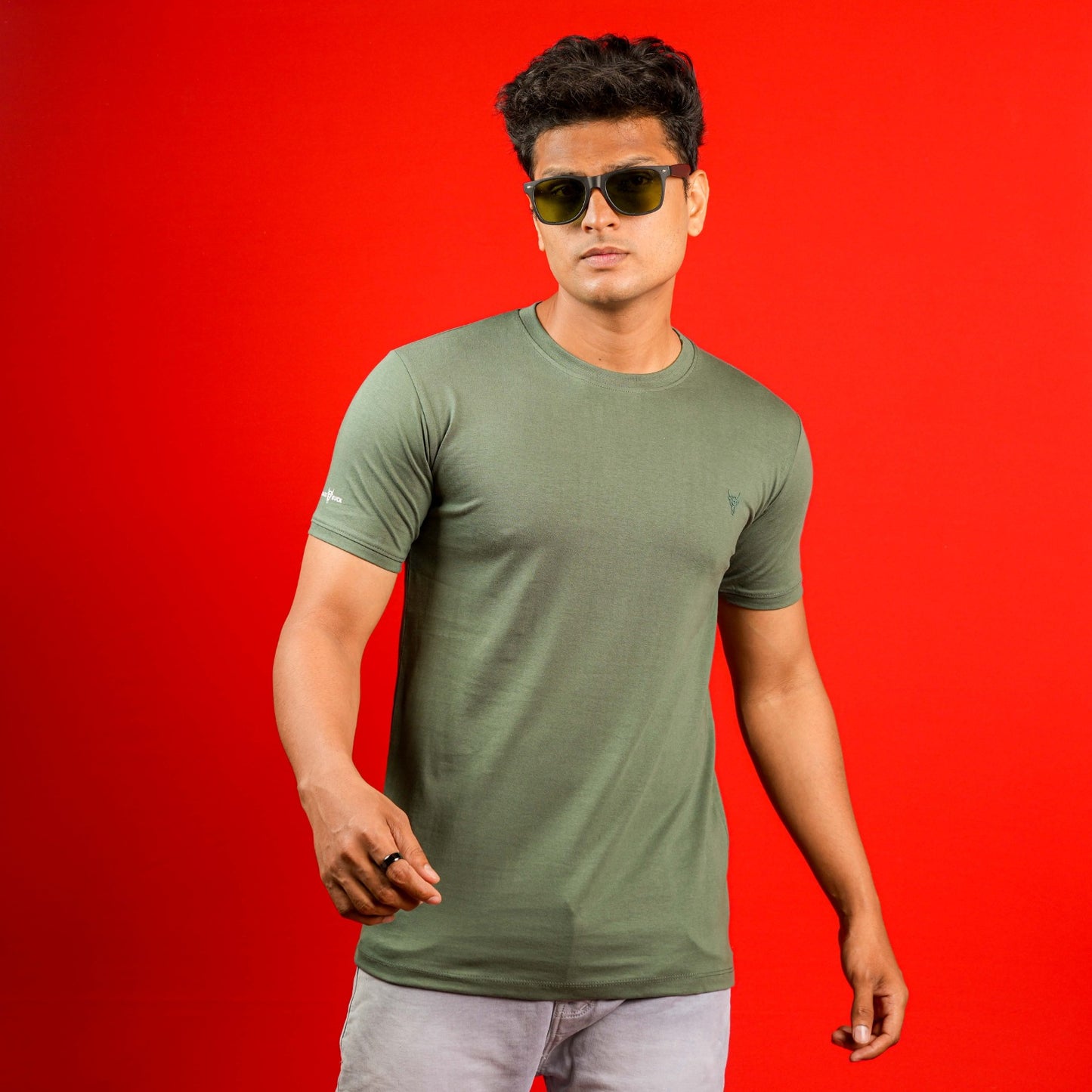 SLIM FIT PLAIN CASUAL ROUND NECK T - SHIRT