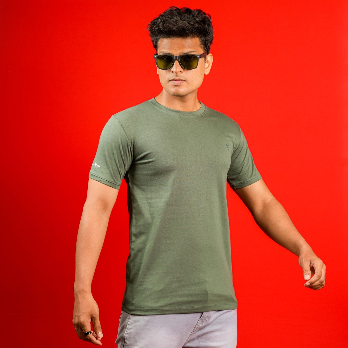 SLIM FIT PLAIN CASUAL ROUND NECK T - SHIRT