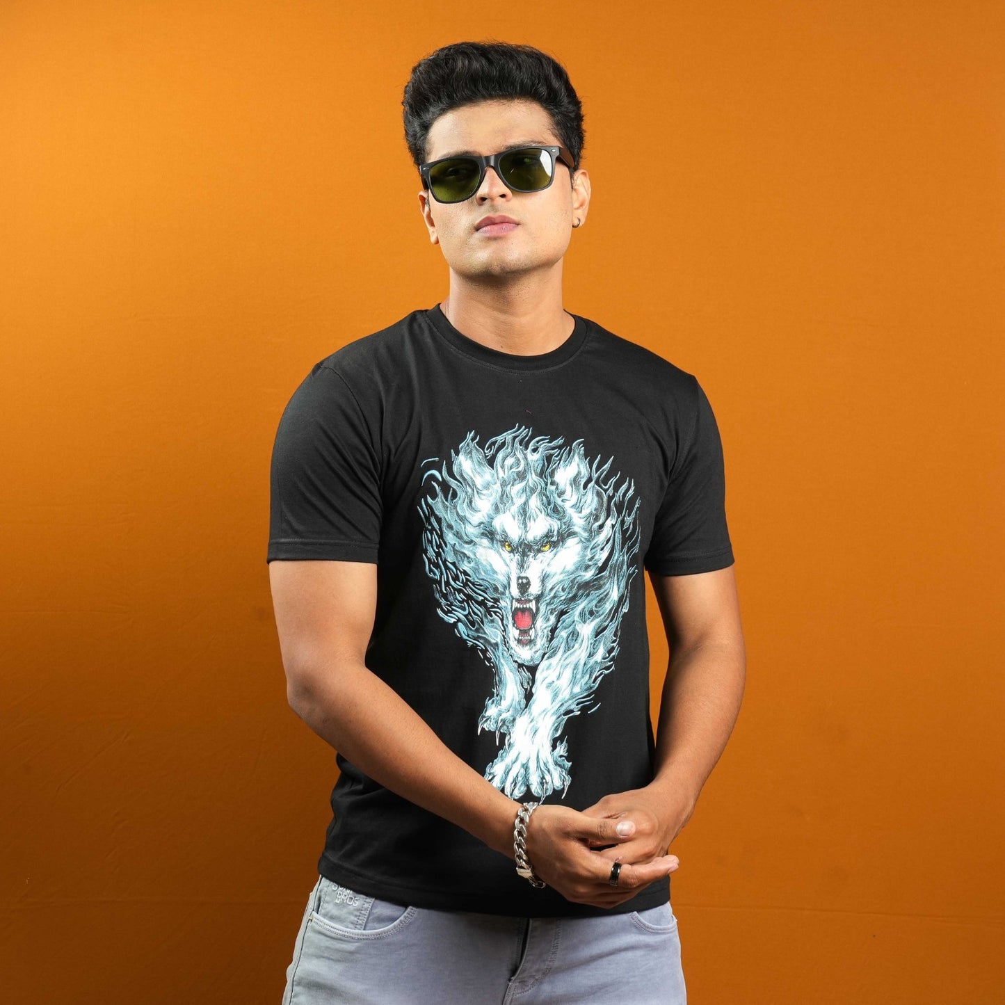 REGULAR FIT CHEST PRINTED  CASUAL T - SHIRT