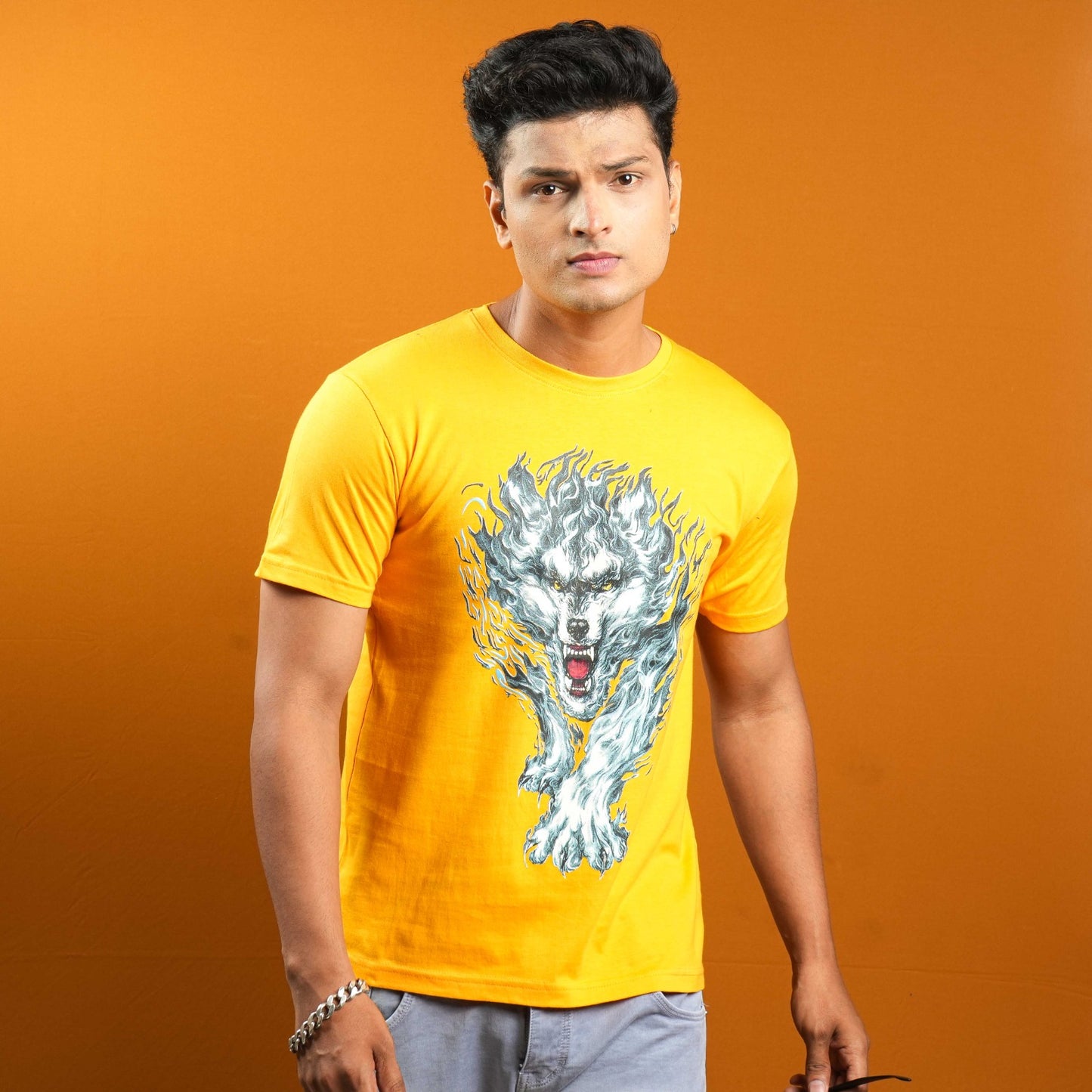 REGULAR FIT CHEST PRINTED  CASUAL T - SHIRT