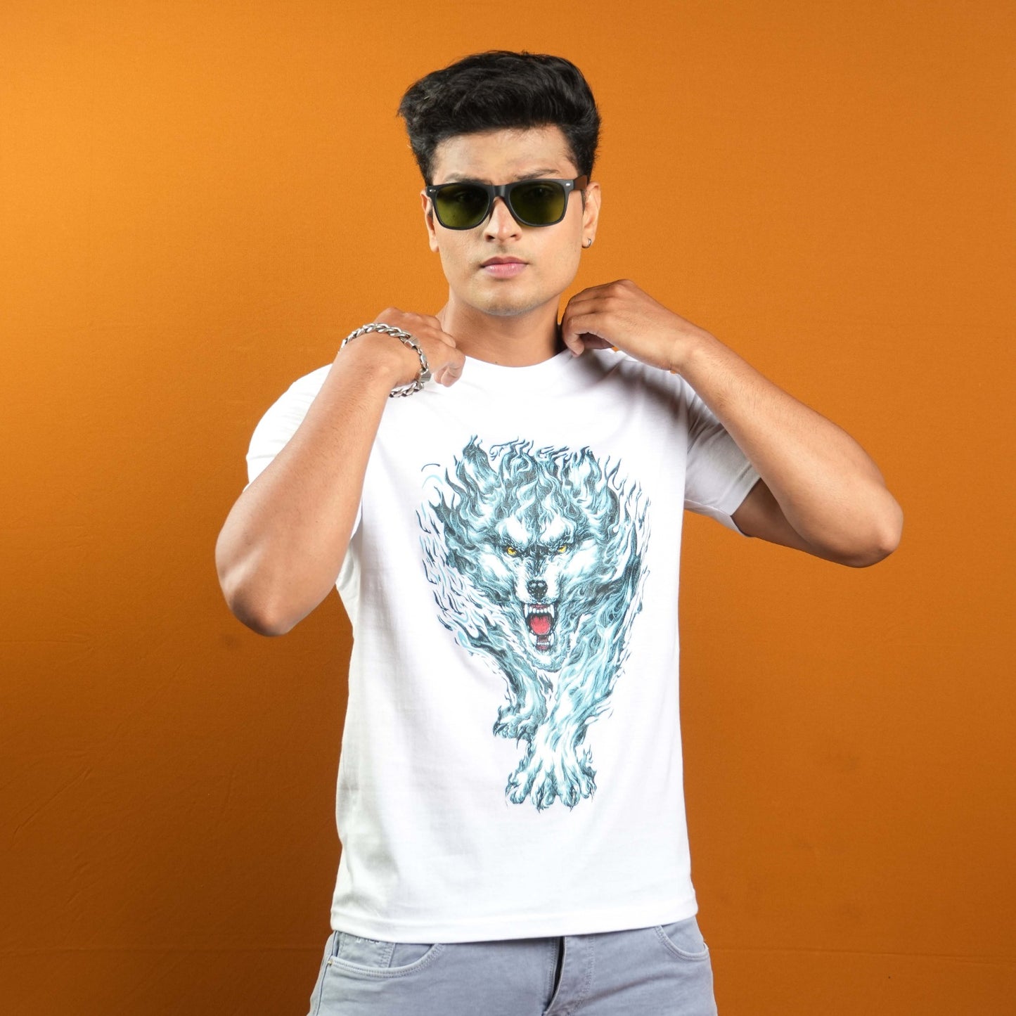 REGULAR FIT CHEST PRINTED  CASUAL T - SHIRT