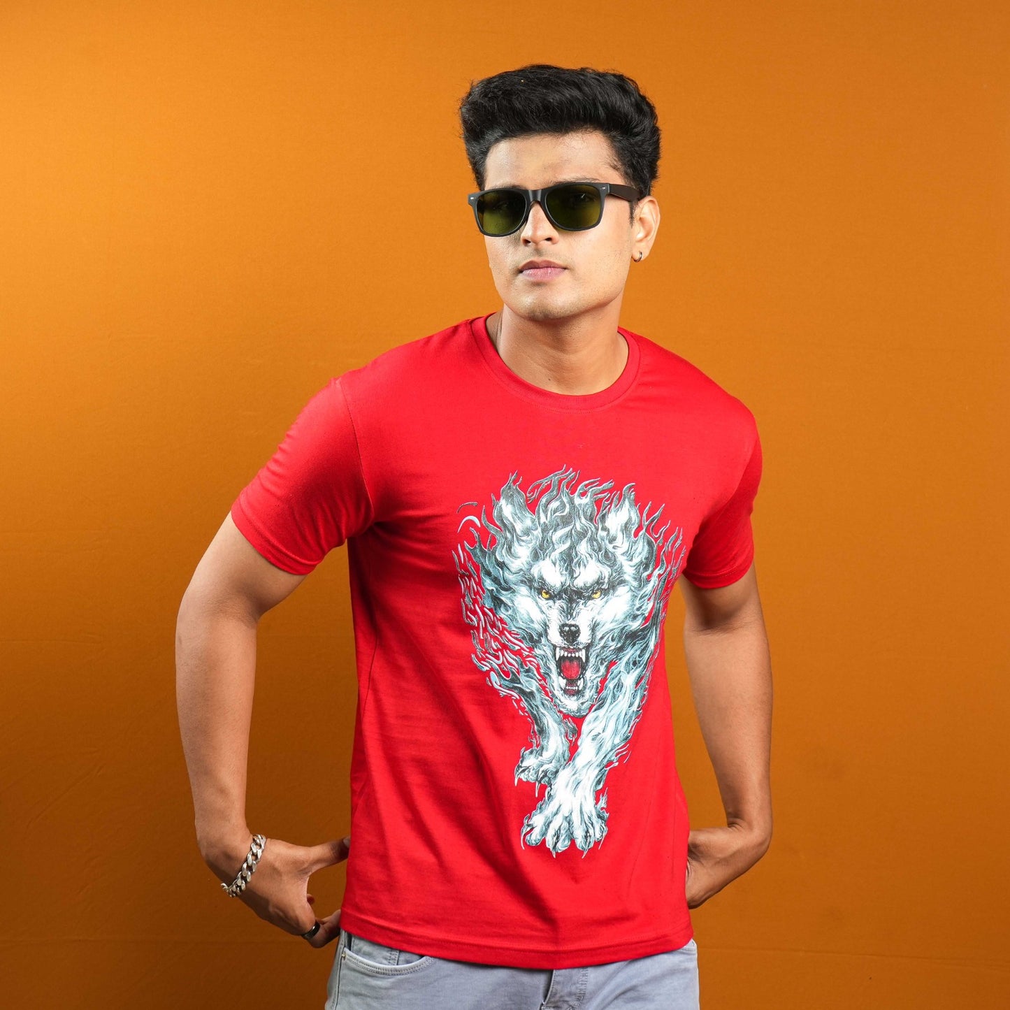 REGULAR FIT CHEST PRINTED  CASUAL T - SHIRT