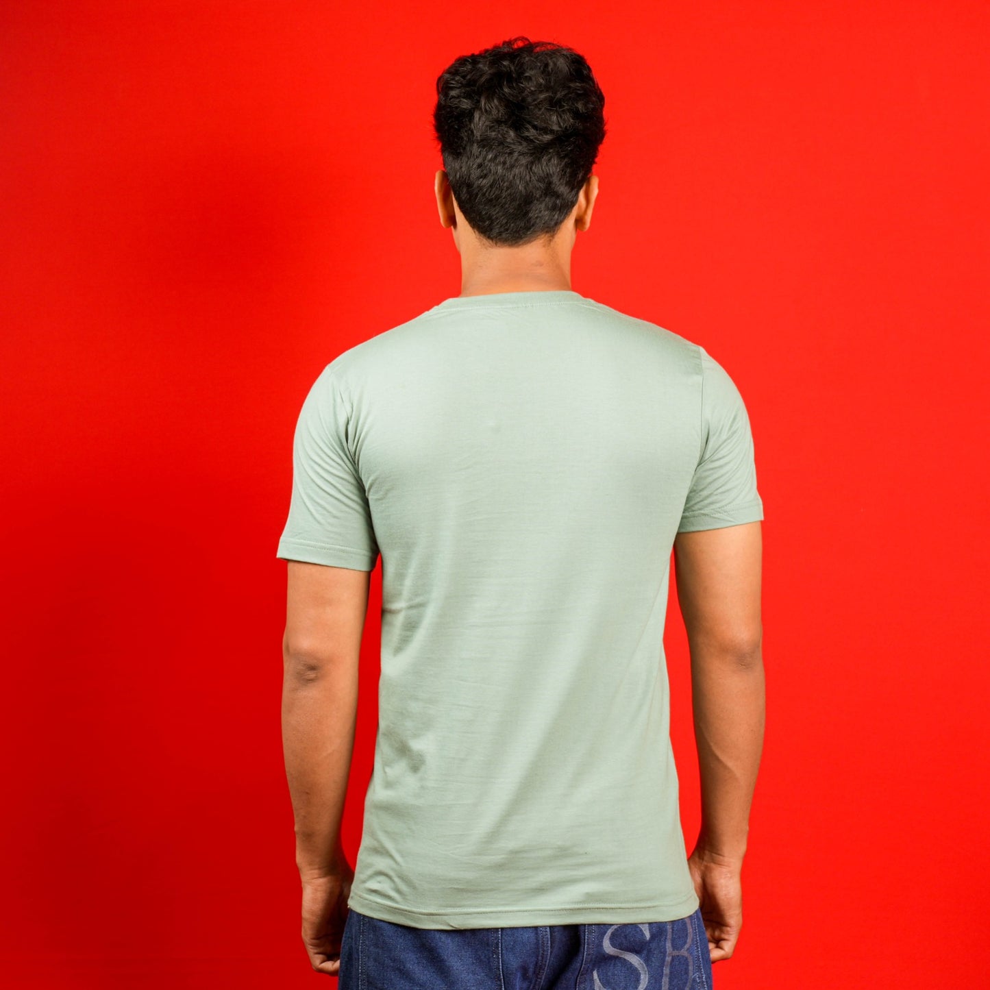 Standard Comfort: Regular Fit Tees